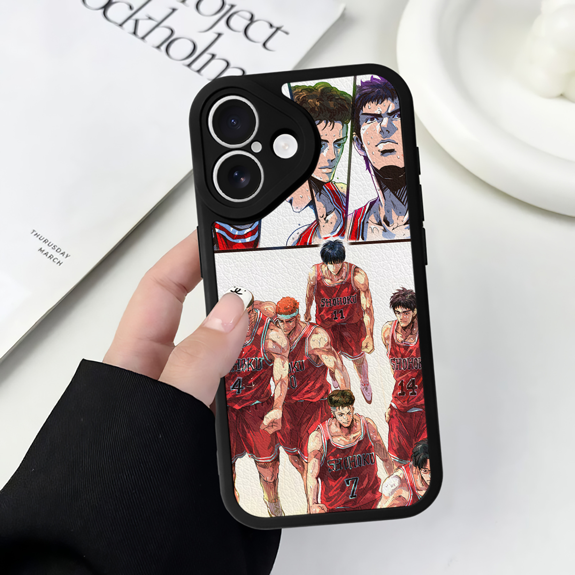 （画像用） SLAM DUNK／スラムダンク 【iPhone 16シリーズ対応】シリコンスマホケース（レザー調） 材質：シリコン